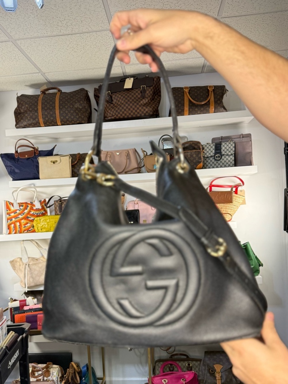 GUCCI BLACK LEATHER SOHO BAG